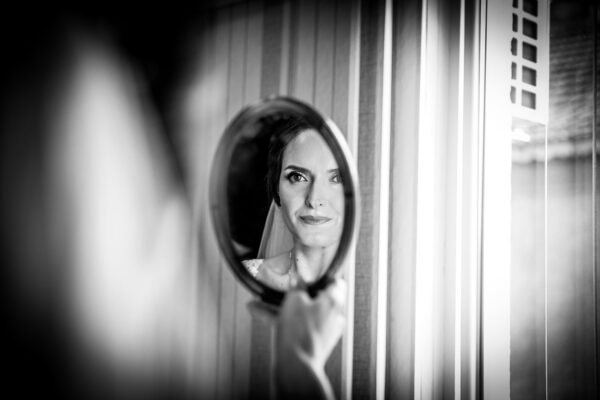 Ретро ефект на сватбена фотография на булка